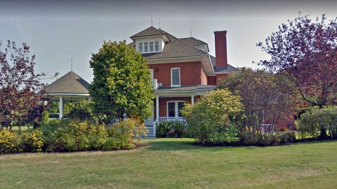 Où était la maison d'Édouard Lacroix?