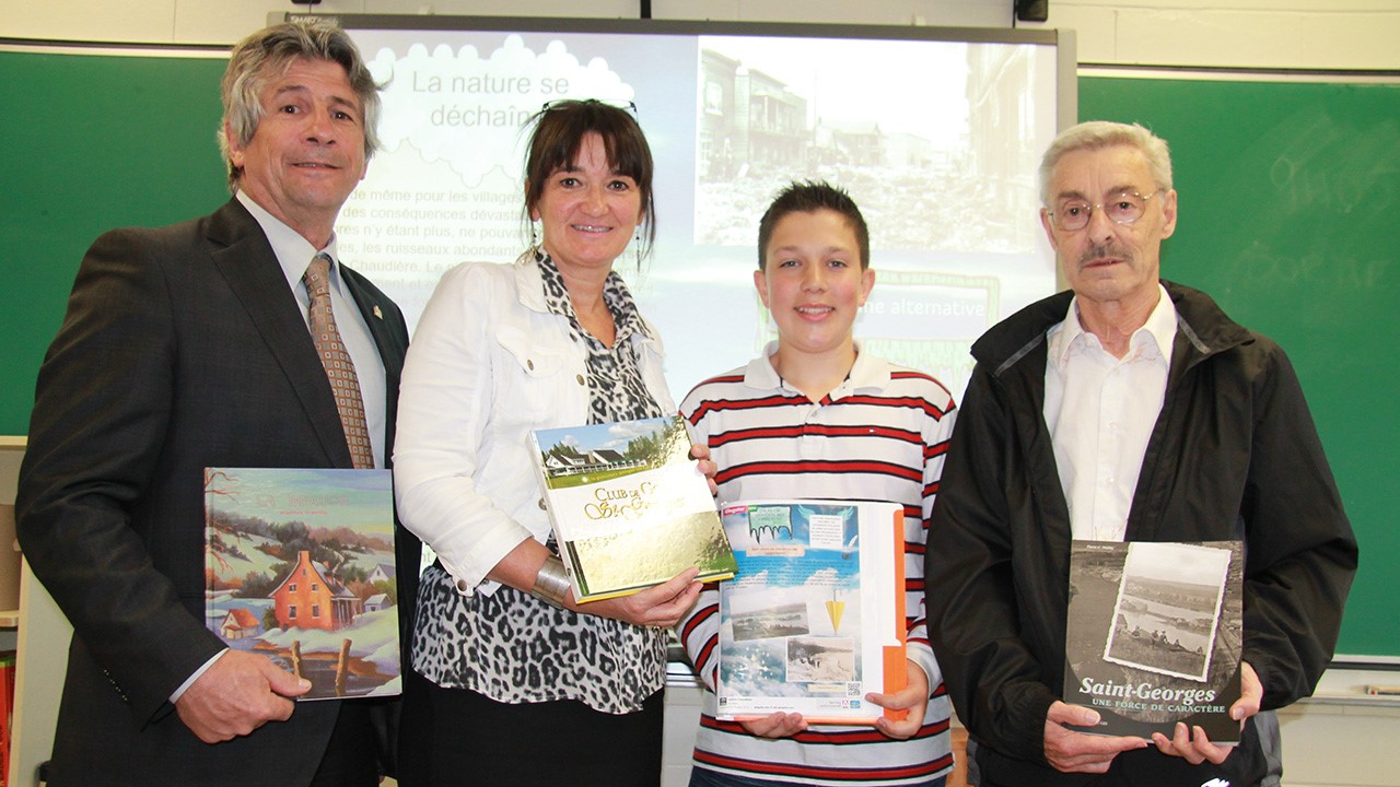 Marcel Drouin, Marie Champagne, Édouard Bergeron et Roger Gagné.