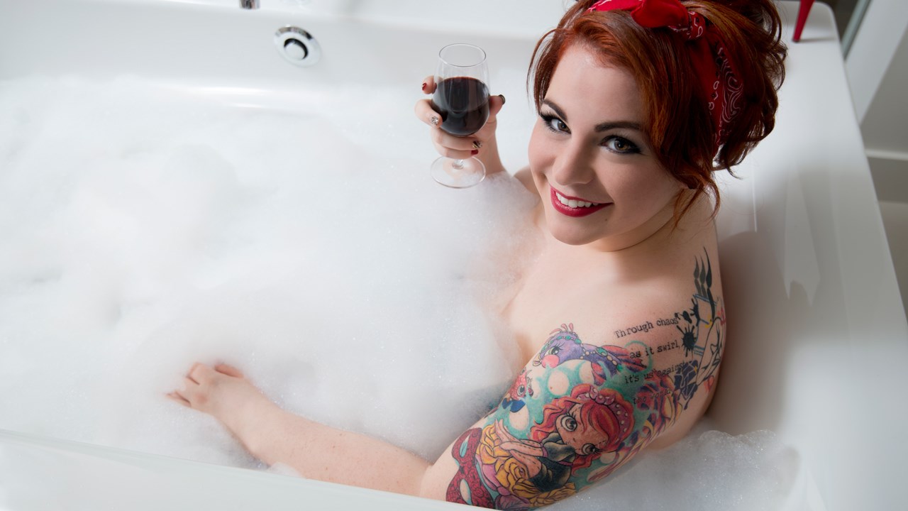 Le Projet rose pamplemousse : pour faire tomber les préjugés face aux femmes tatouées