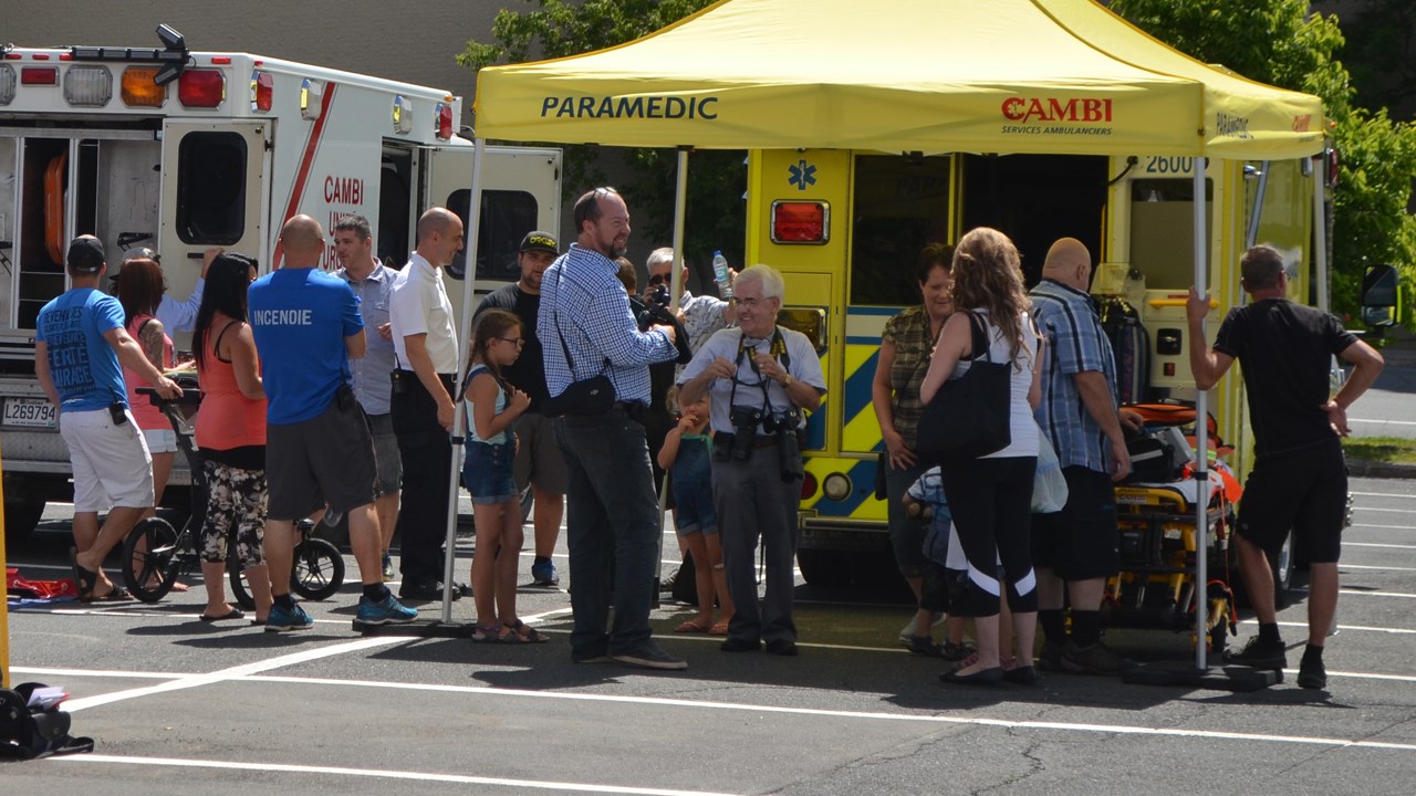 Normand DeLessard présente la journée Urgence des cadettes de la SQ Beauce-Sartigan