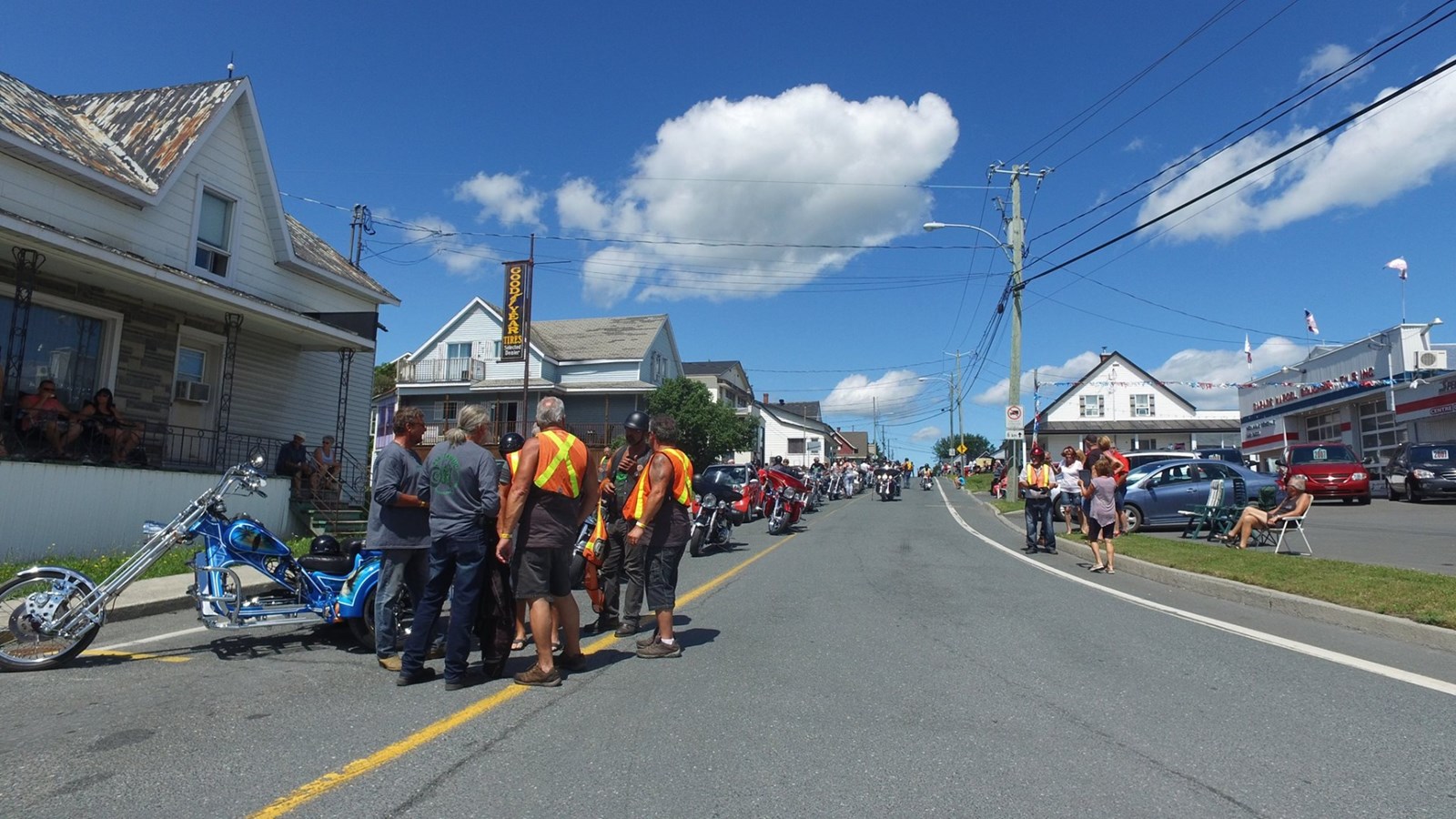 Normand DeLessard présente des images de la 22e édition du Party Harley