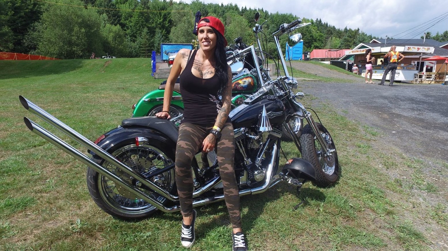 Normand DeLessard présente des images de la 22e édition du Party Harley
