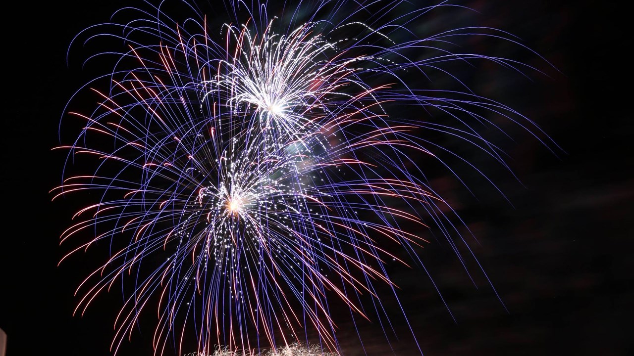 Normand DeLessard présente les Grands Feux de Saint-Honoré