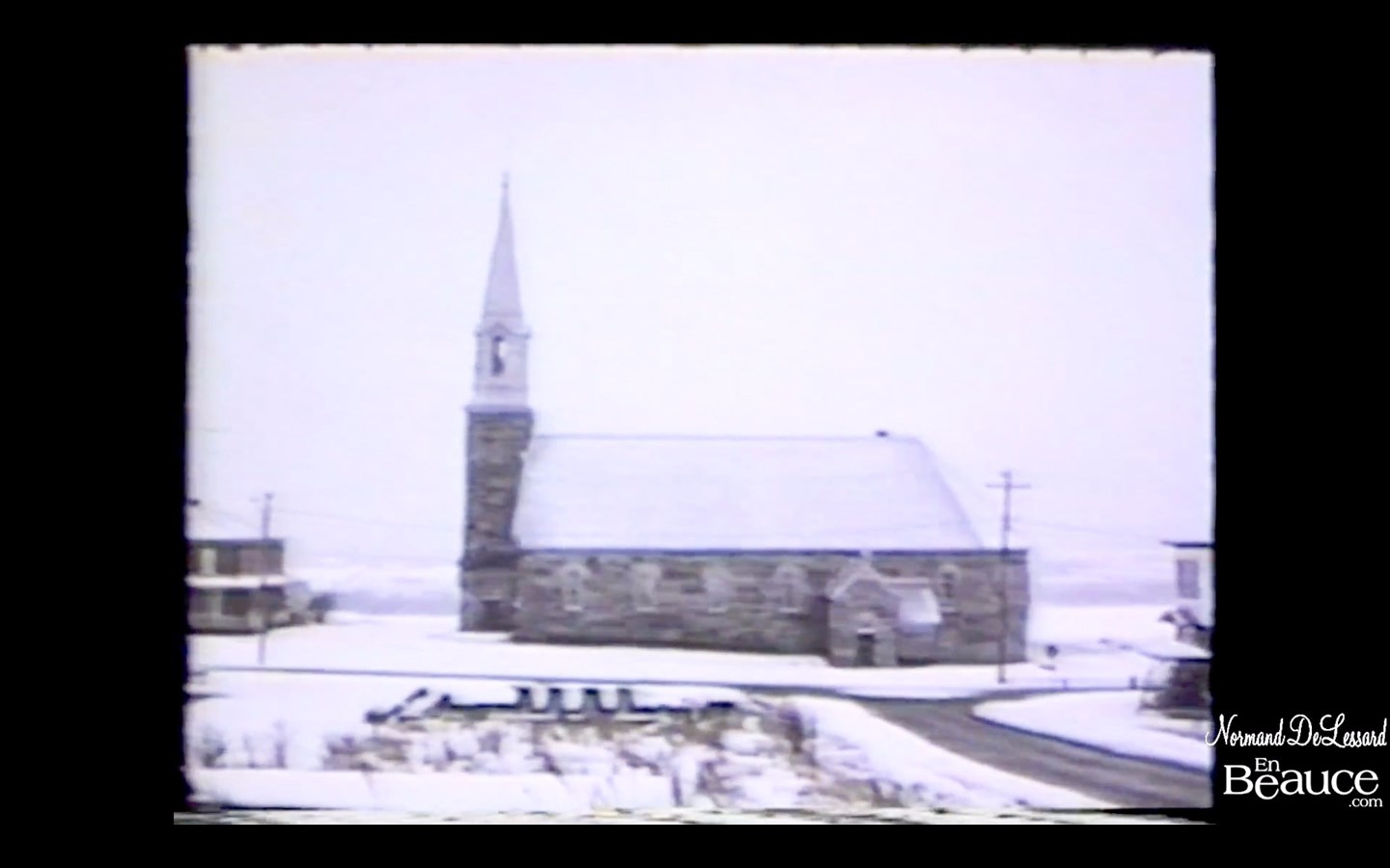 Normand DeLessard présente des images de Saint-Alfred en 1976.