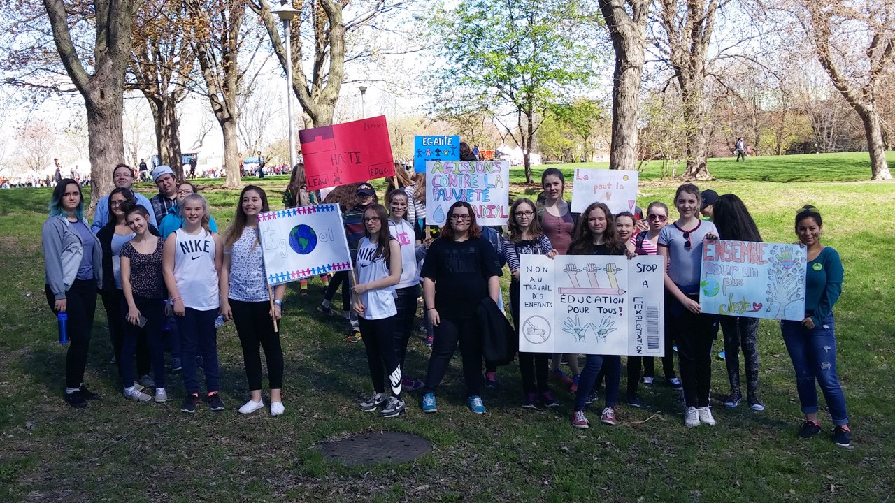 Un trentaine d'élèves de l'école des Deux-Rives participent à la Marche monde