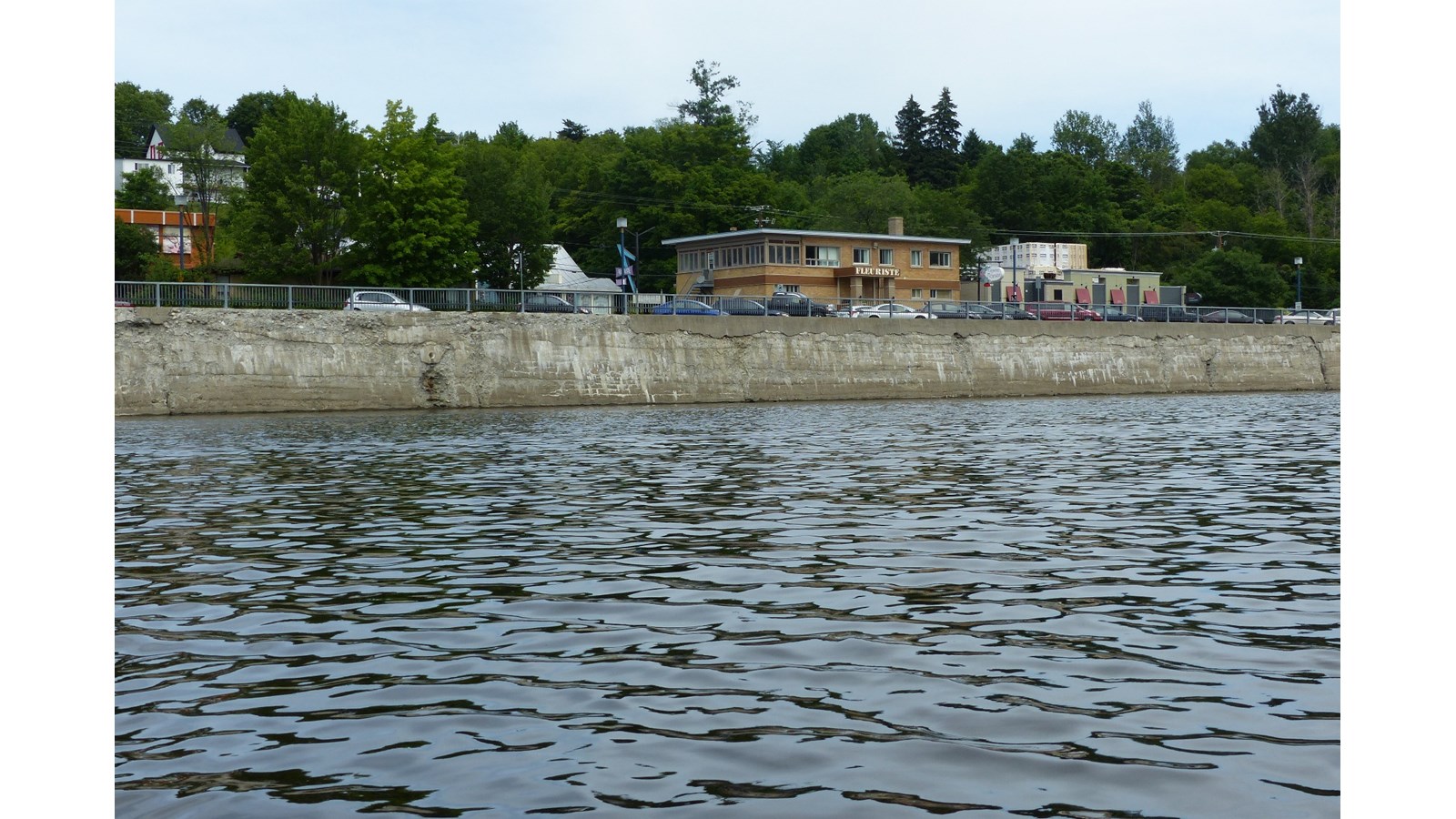 L'état du mur de soutènement de la Promenade Redmond à Saint-Georges en date du vendredi 14 juillet 2017.