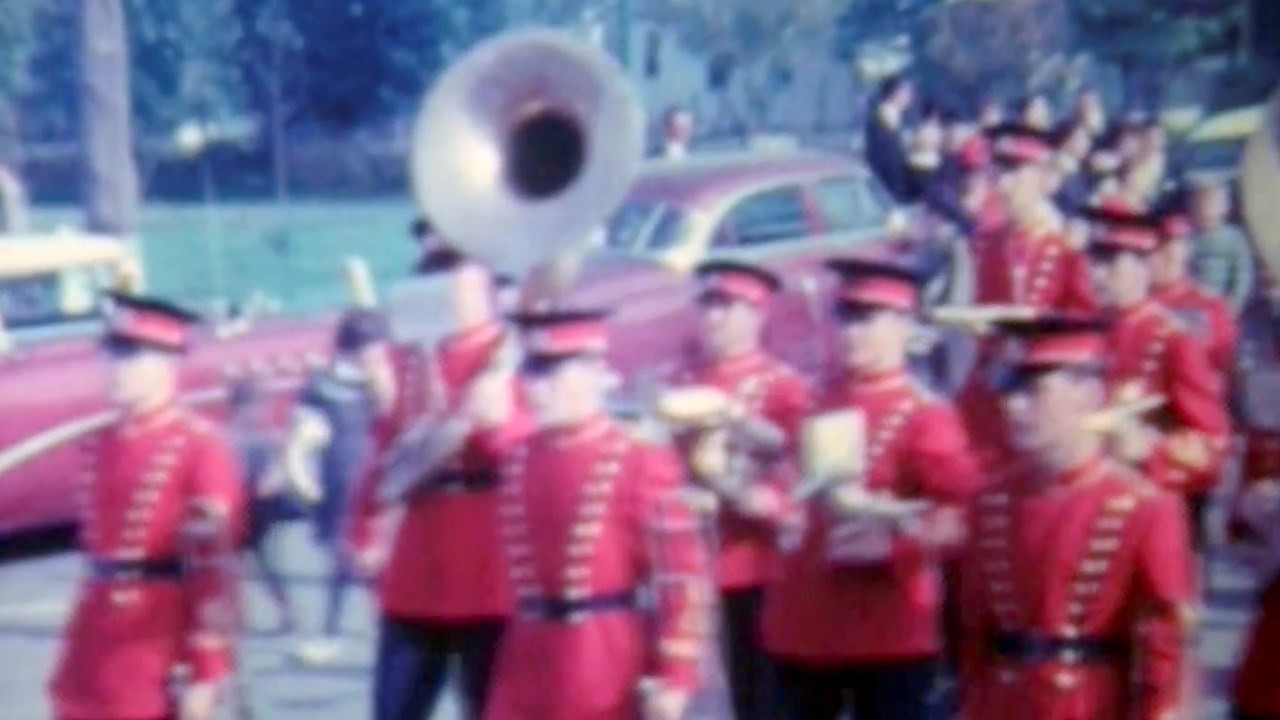 Normand DeLessard présente la parade des pompiers de St-Georges en 1961