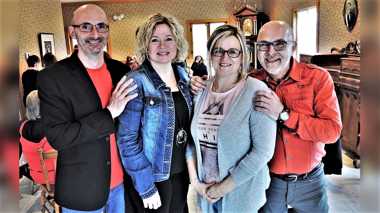 De gauche à droite : Pierre Boucher, Guylaine Mercier, Bianka Gilbert et Jean-Pierre Poulin, de la troupe Les Amuses-Gueules, qui présentera la pièce « Semi-autonome ».