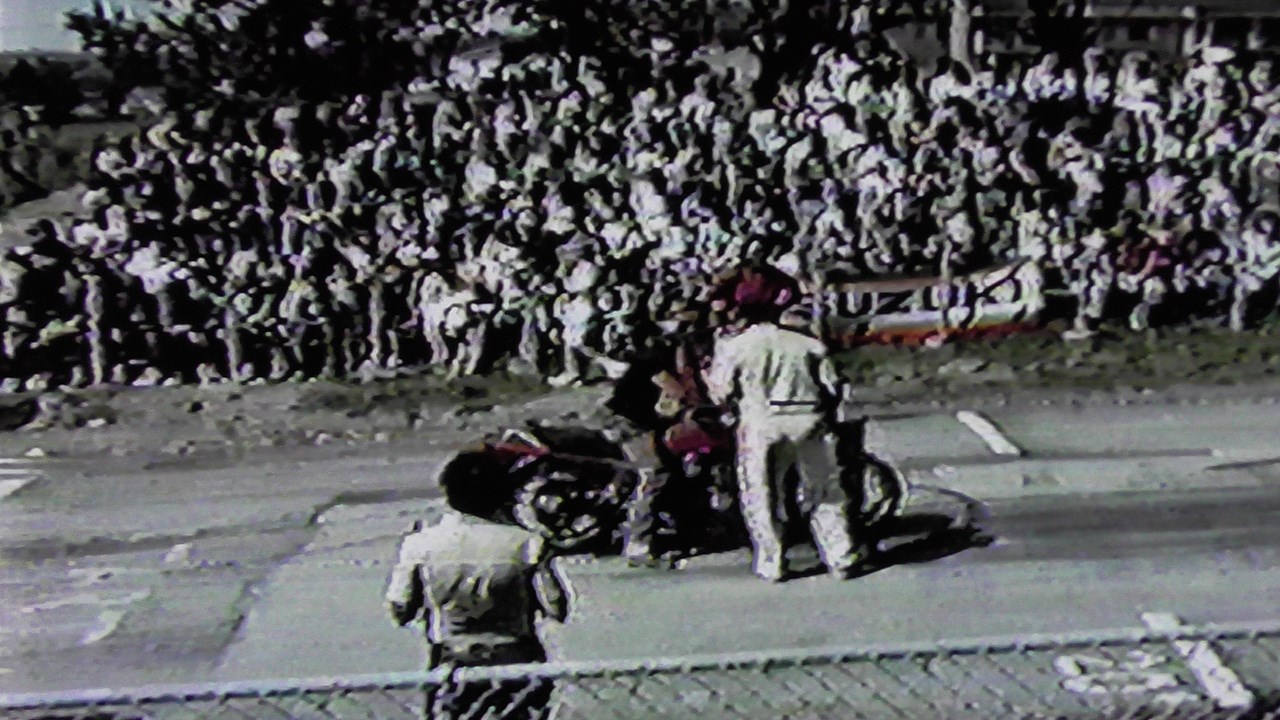 Normand DeLessard présente des tirs de motos qui ont eu lieu à St-Côme en Beauce en 1987 et en 1992