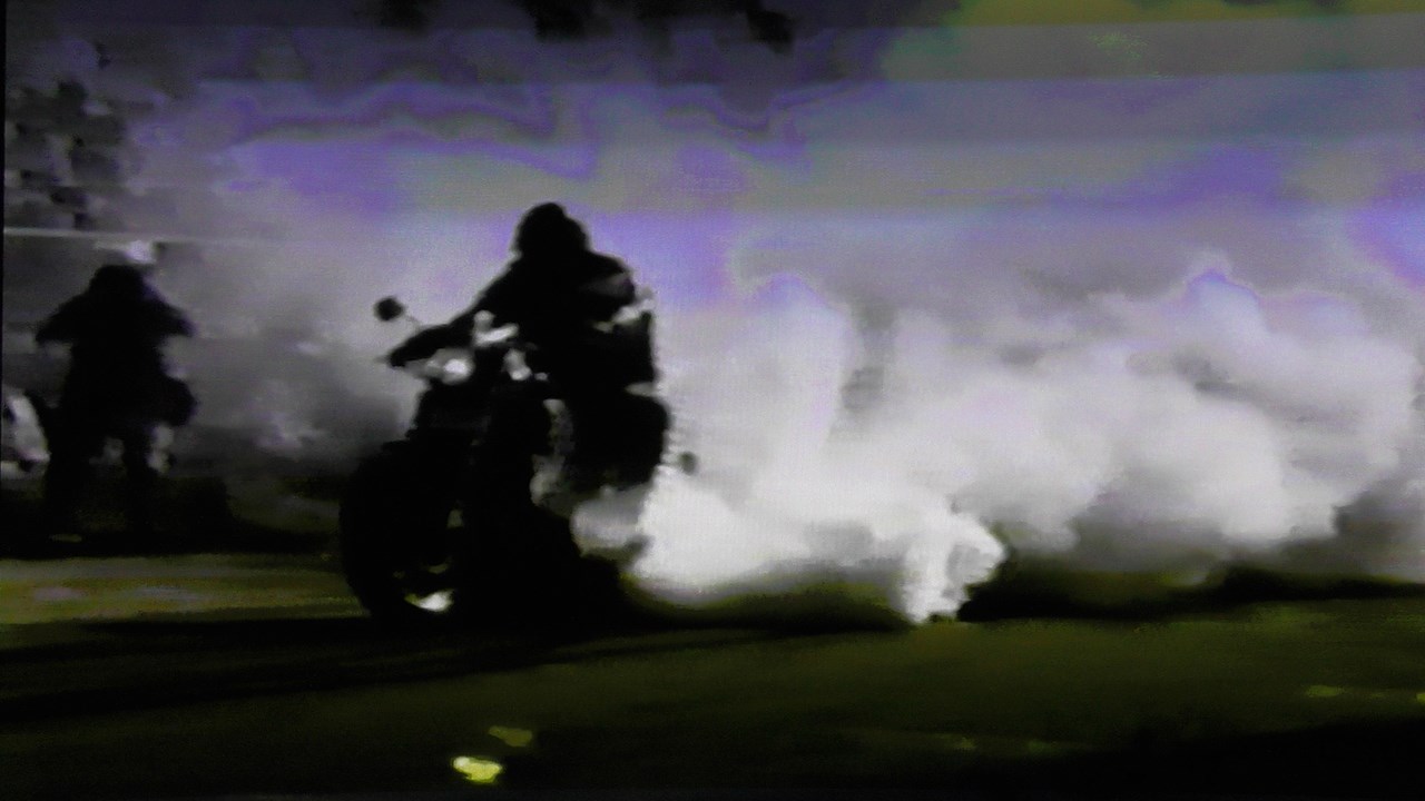 Normand DeLessard présente des tirs de motos qui ont eu lieu à St-Côme en Beauce en 1987 et en 1992
