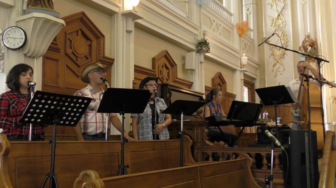 Normand DeLessard présente la messe country de Nasvhville en Beauce