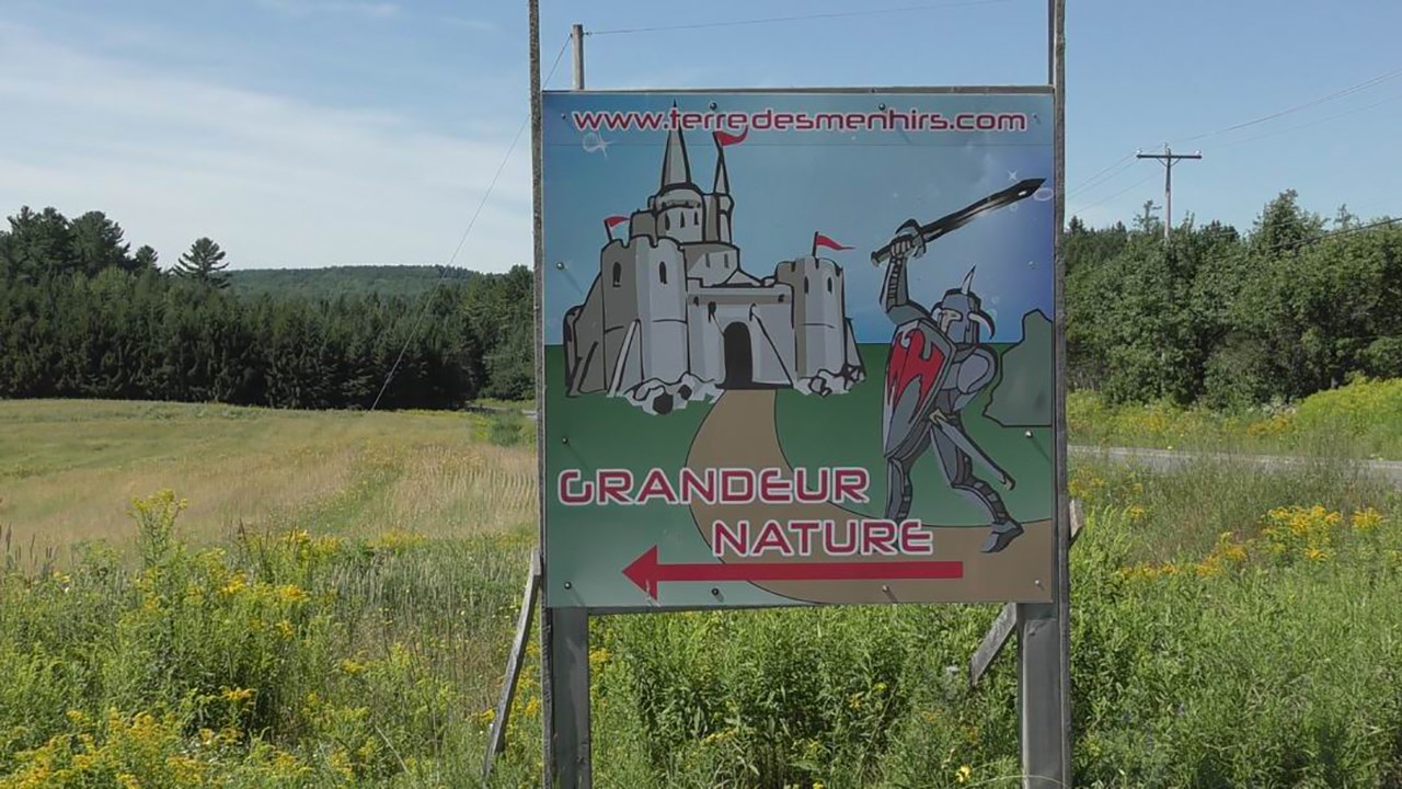 Normand DeLessard présente la Terre des Menhirs à St-Victor