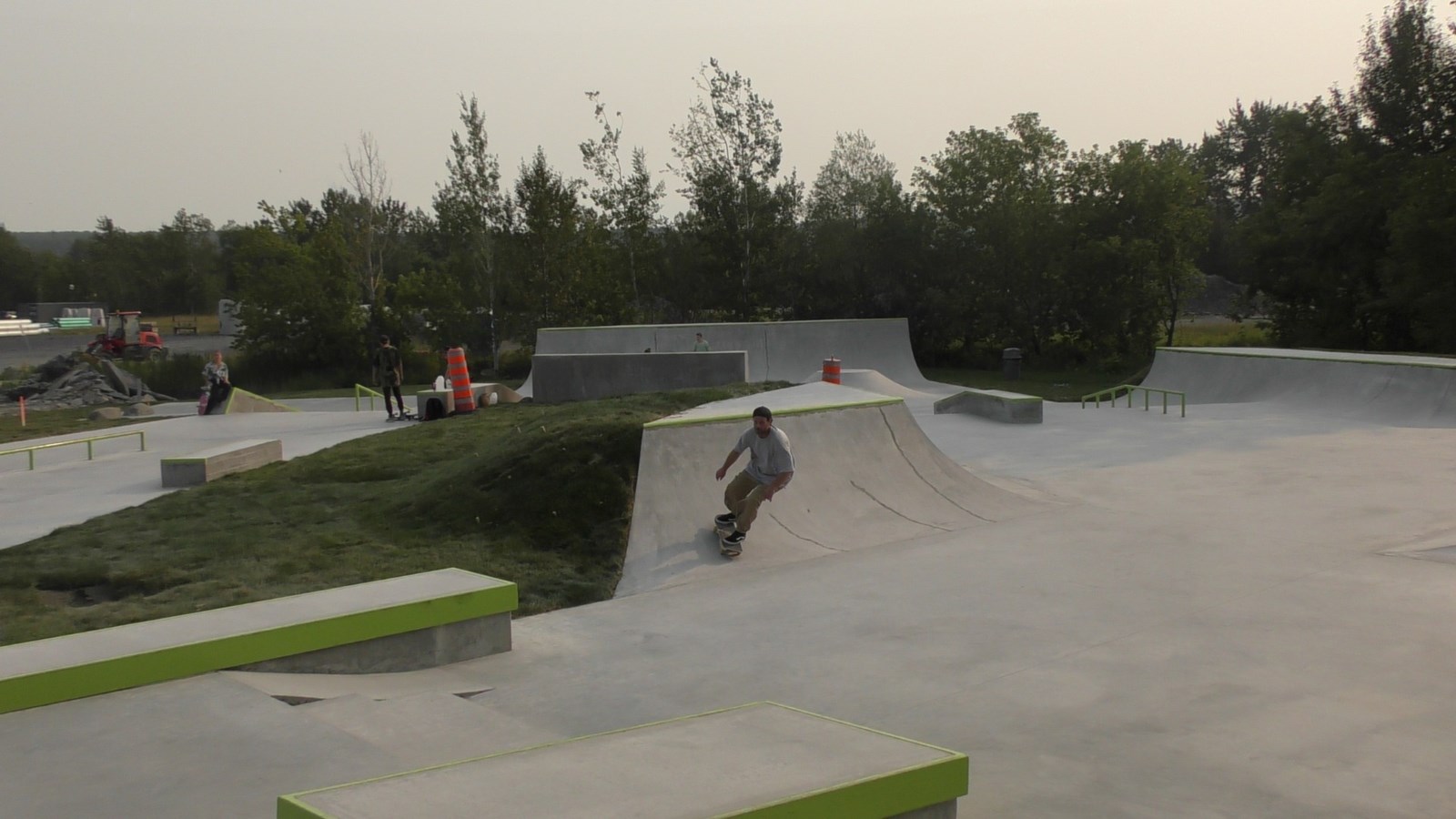 Normand DeLessard présente le nouveau skateparc de St-Georges