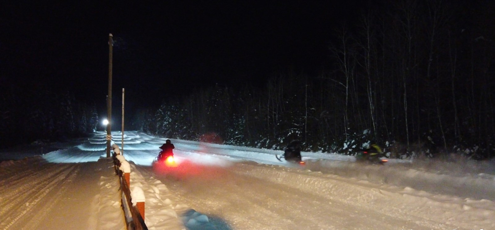 Normand DeLessard présente le drag de motoneige de Beauceville