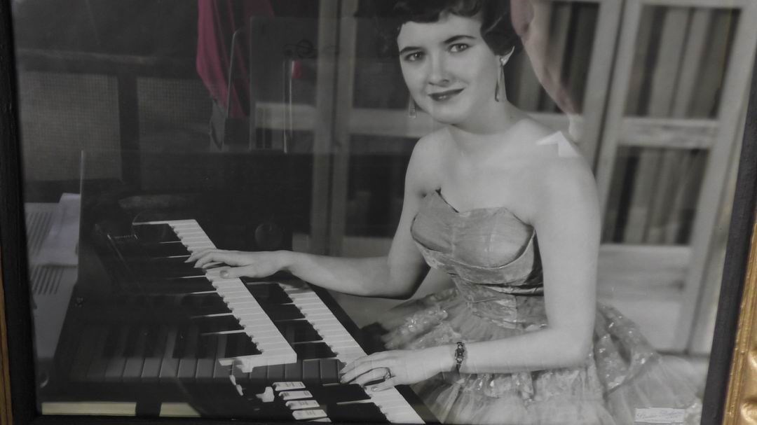 Normand DeLessard présente Gisèle Lawrence, artiste souvenirs