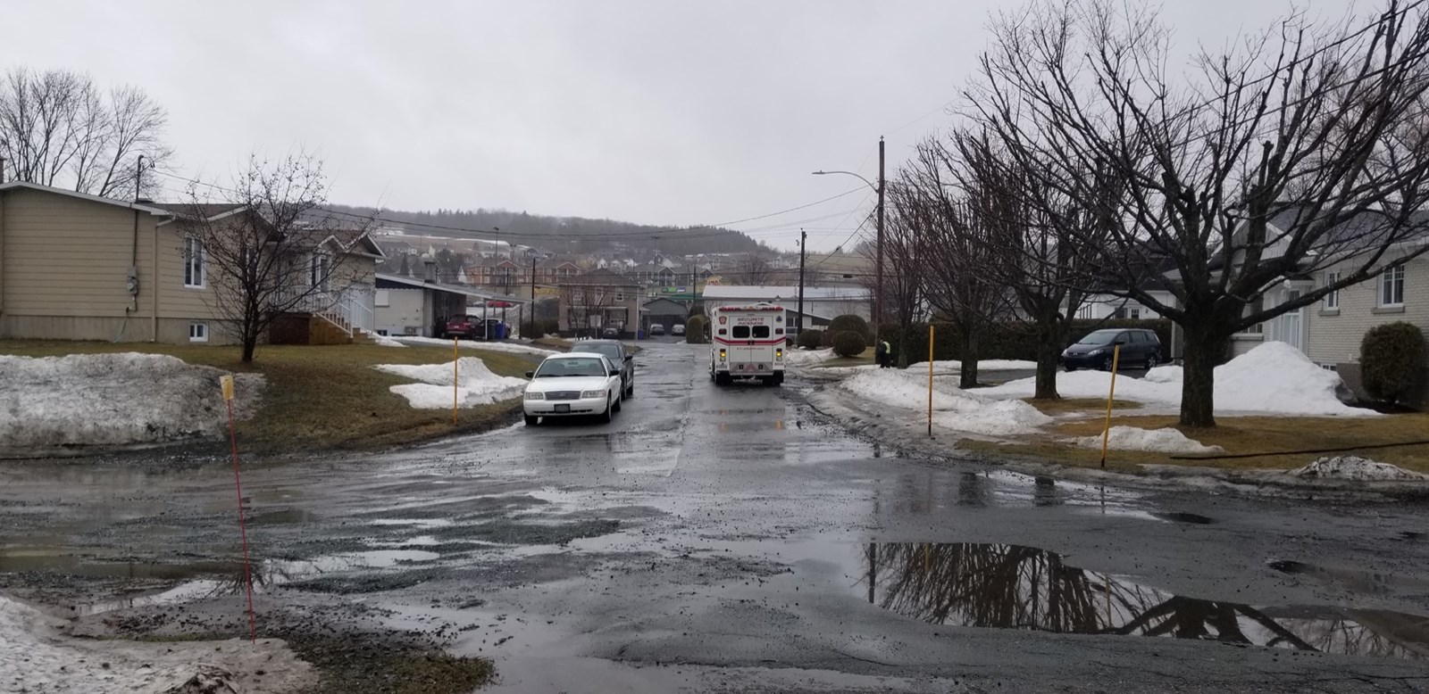 Inondations à Saint-Joseph : le maire s'attend à la pire crue depuis 100 ans