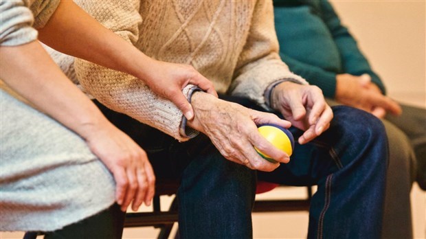 Cet appui financier permettra d’offrir 32 heures de répit à domicile à 25 proches aidants