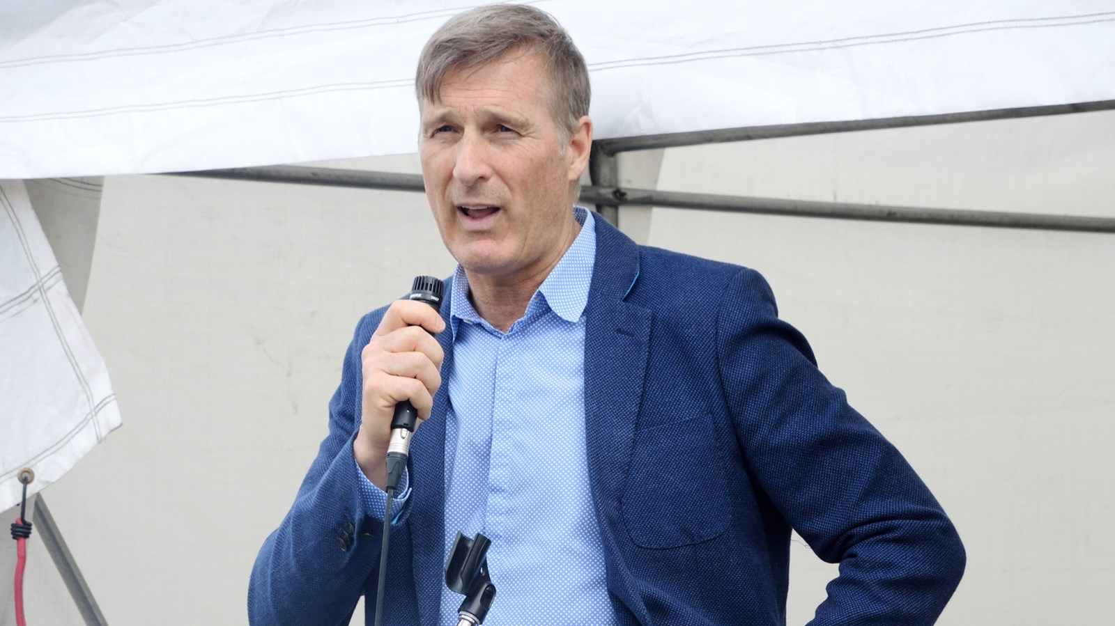 « On me demande c’est quoi le nom de mon parti », admet Maxime Bernier