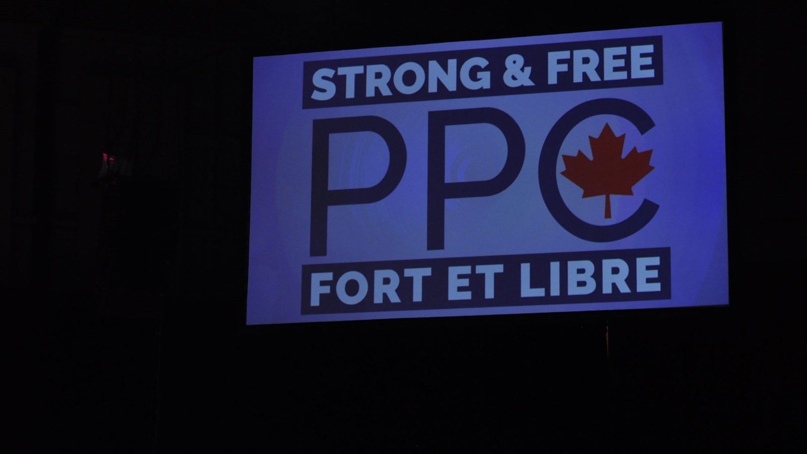 Lancement du Parti populaire du Canada : Maxime Bernier acclamé par ses partisans