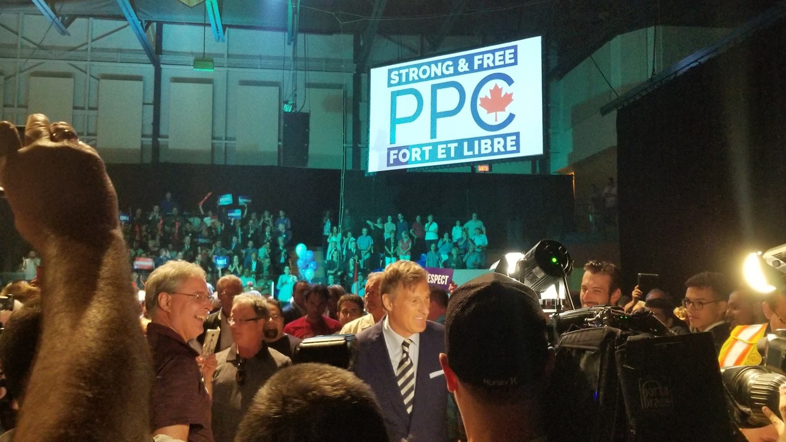 Maxime Bernier était chaleureusement félicité.