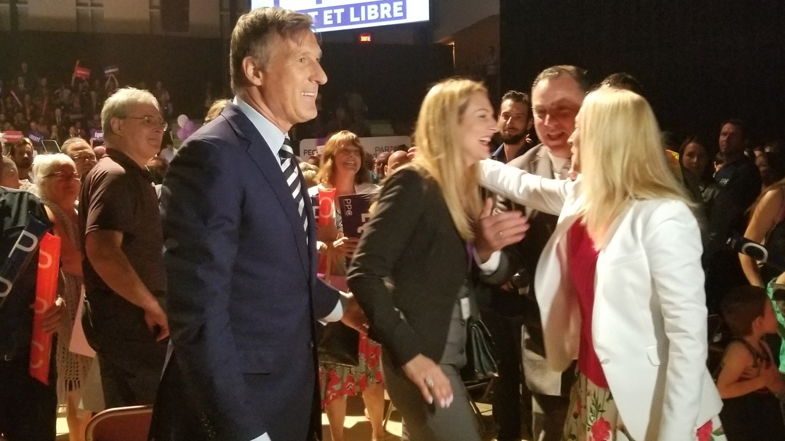 Lancement du Parti populaire du Canada : Maxime Bernier acclamé par ses partisans