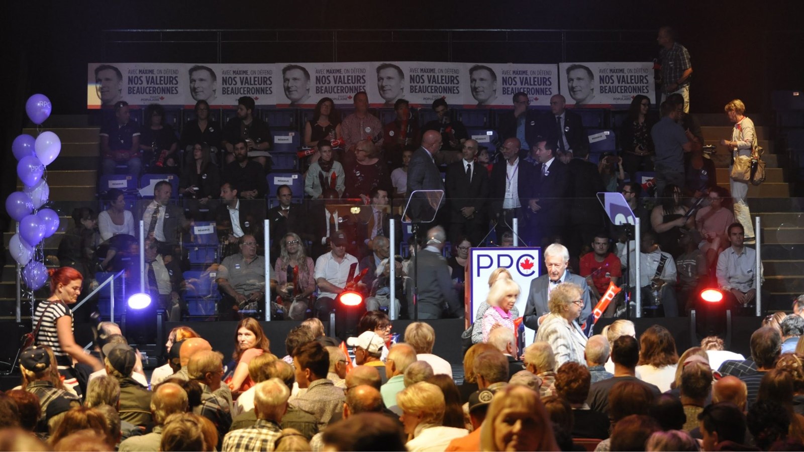 Lancement du Parti populaire du Canada : Maxime Bernier acclamé par ses partisans