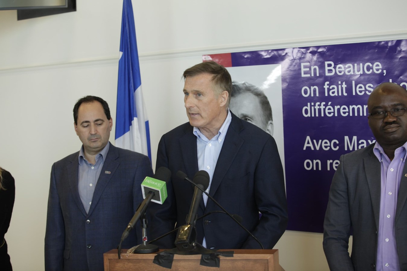 Maxime Bernier a tenu un point de presse sur la campagne contre son parti 
