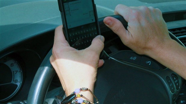 Près de 75% des répondants disent ne pas texter au volant
