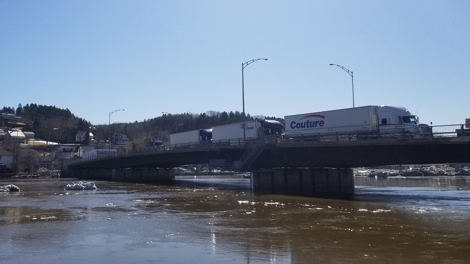 L'homme retrouvé sous le pont de Beauceville est décédé