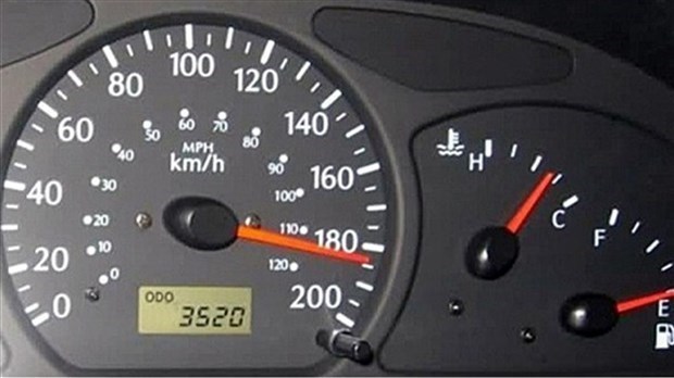 Plus de 140 km/h dans une zone de 90 = 811$ et 10 points d'inaptitude