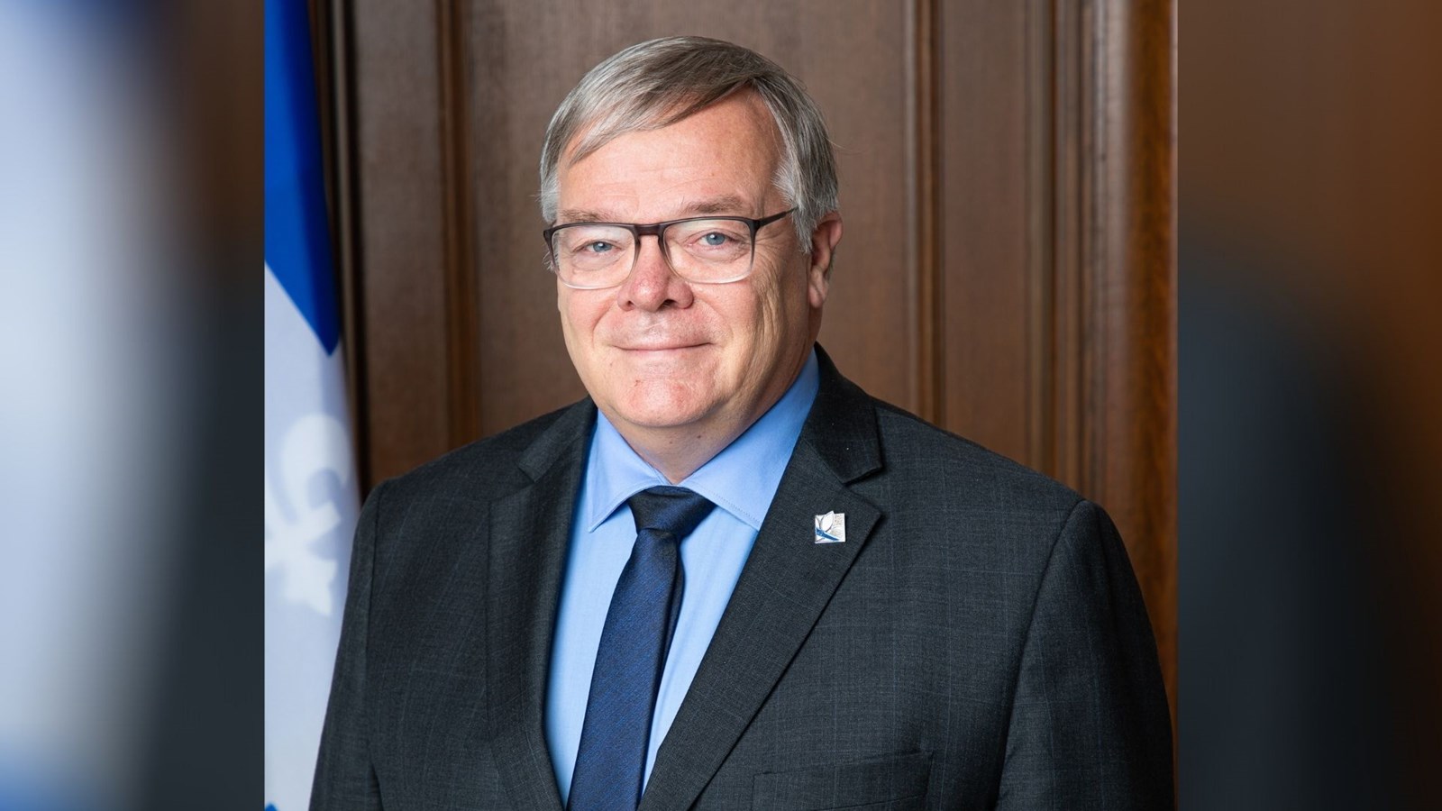 Le député Luc Provençal réfute avoir subi des pressions de son gouvernement