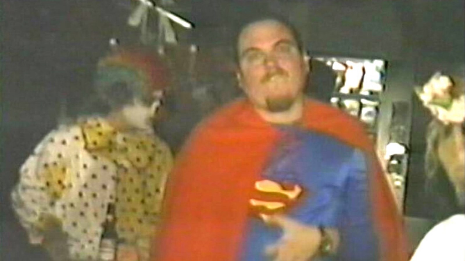 Normand DeLessard présente une soirée d'Halloween au disco-bar Le Frédéric en 1998