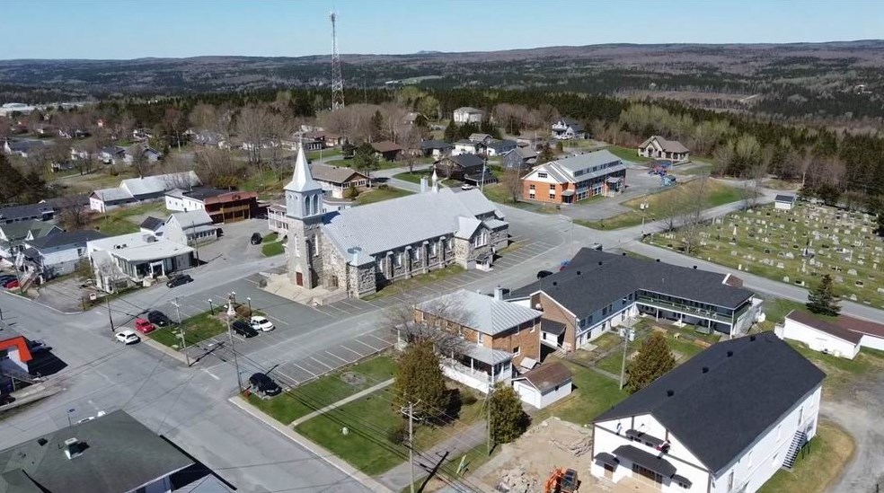 Normand DeLessard présente Sainte-Justine vue du ciel