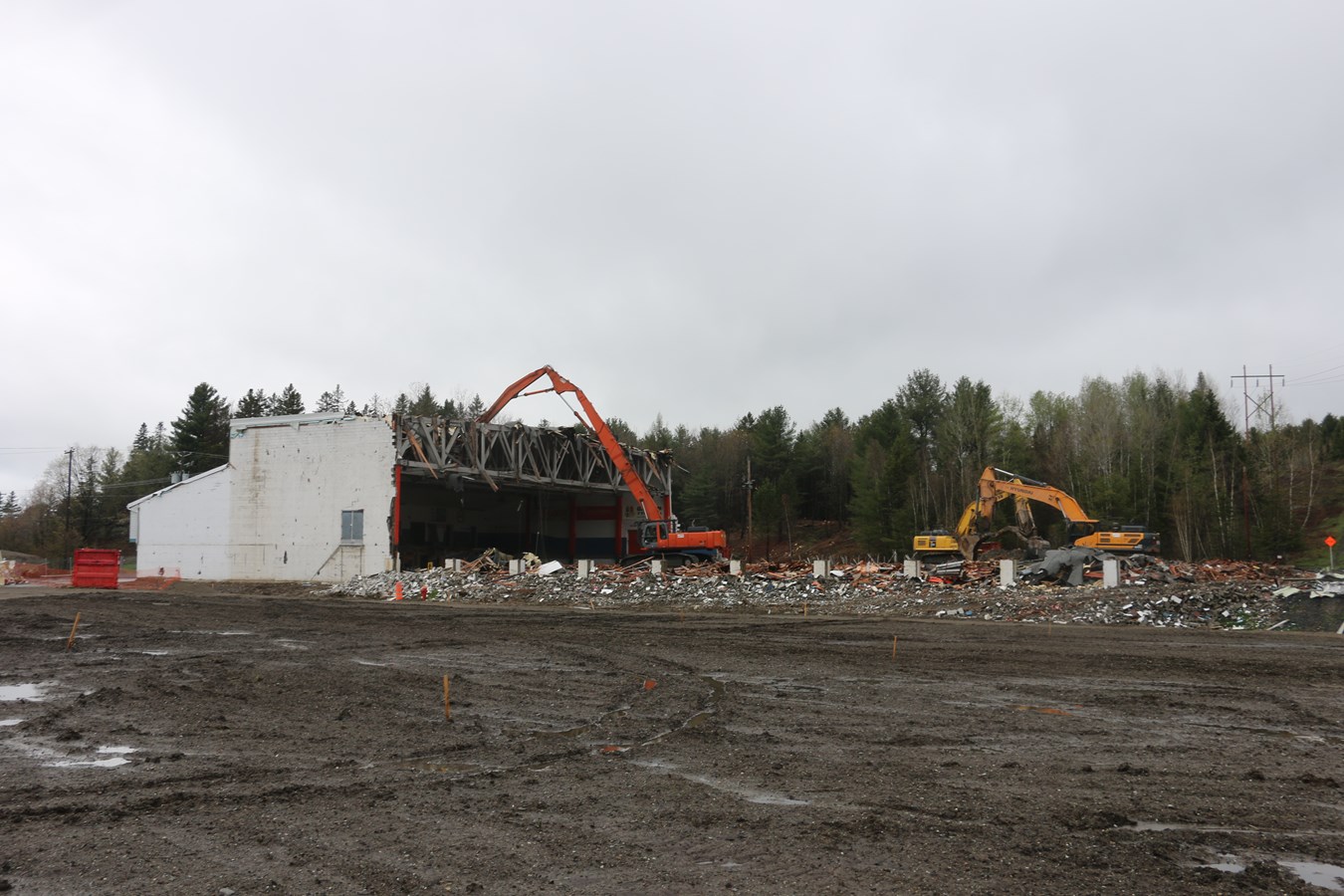 La démolition de l'ancien aréna de Beauceville devrait se conclure cette semaine