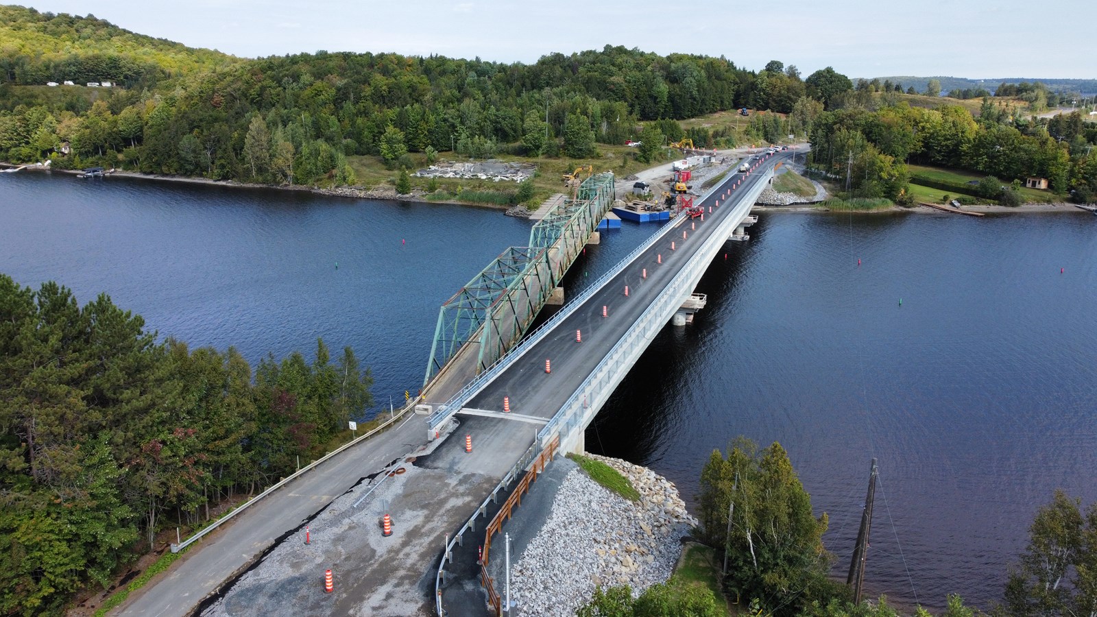 Mise en service complète du nouveau pont à Lambton
