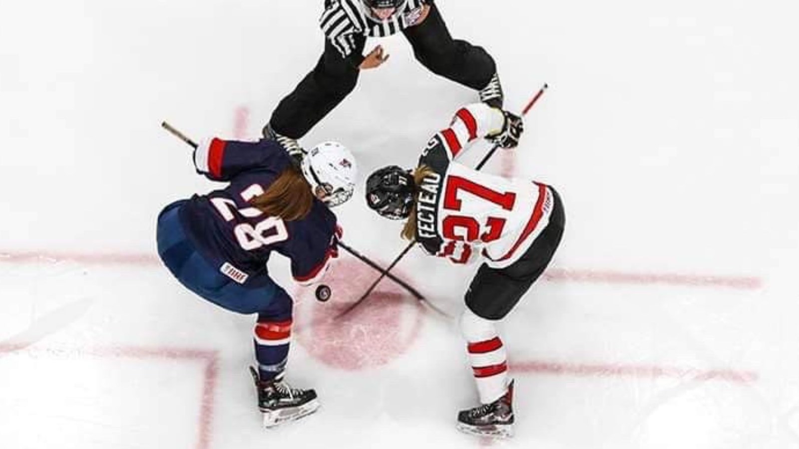 Emmy Fecteau sur la glace ce soir contre les Américaines