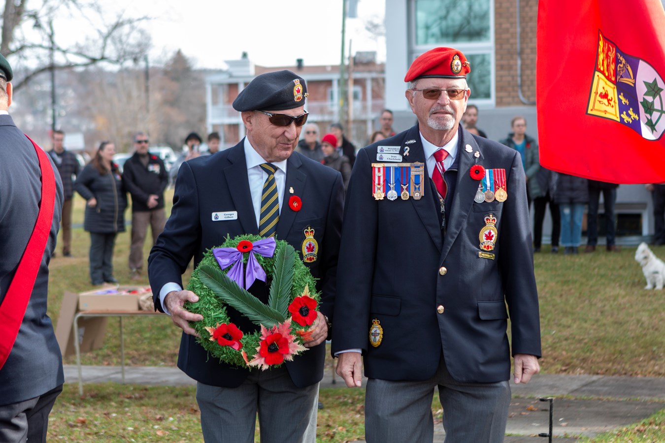 En images: le jour du Souvenir à Saint-Georges