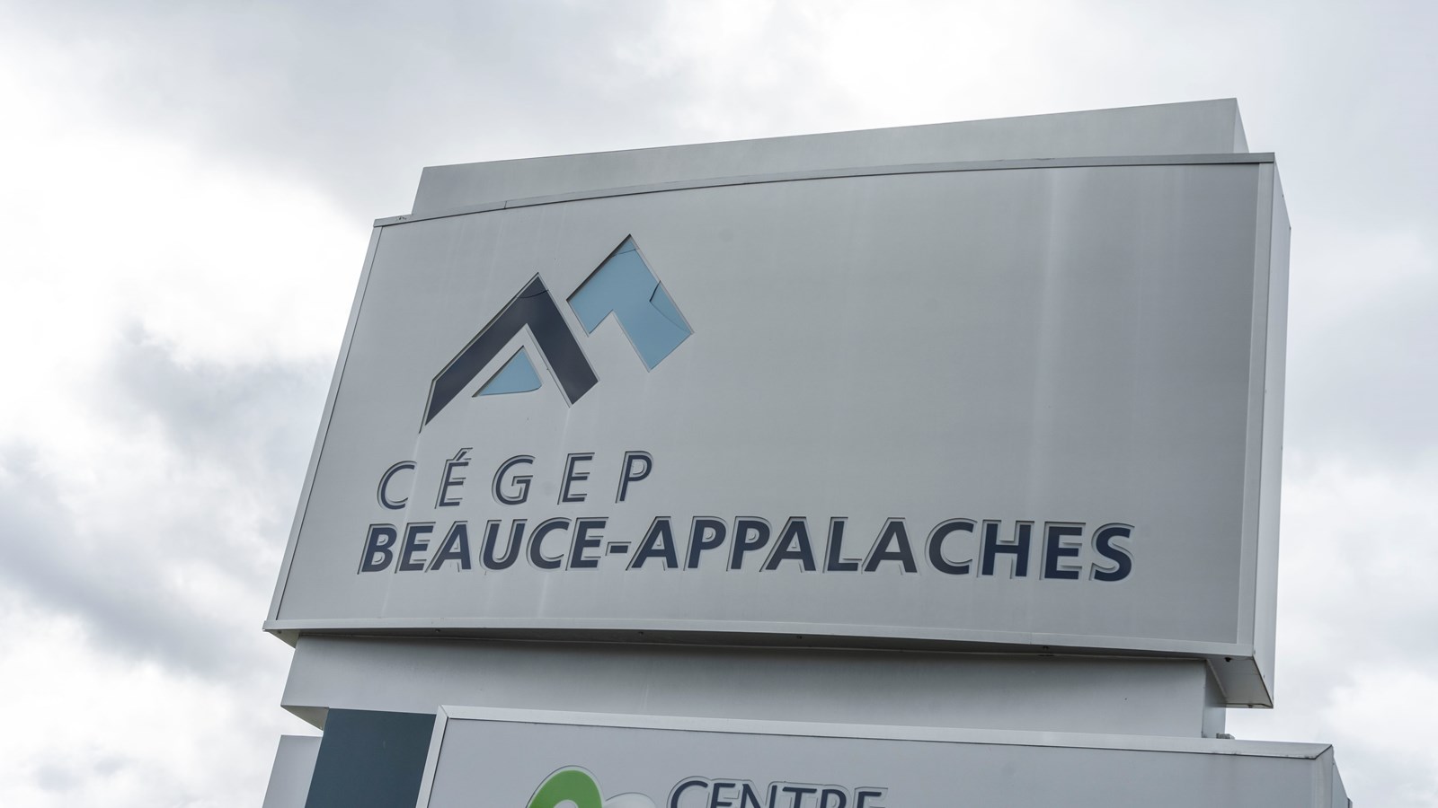 La Fondation du CBA invite le RSEQ à revoir sa décision