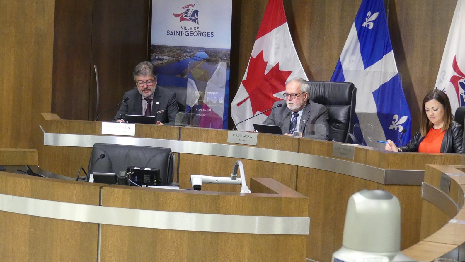 Conseil de ville de Saint-Georges : acquisitions et ventes 