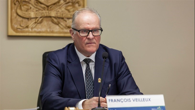 Le maire François Veilleux entend rester en poste
