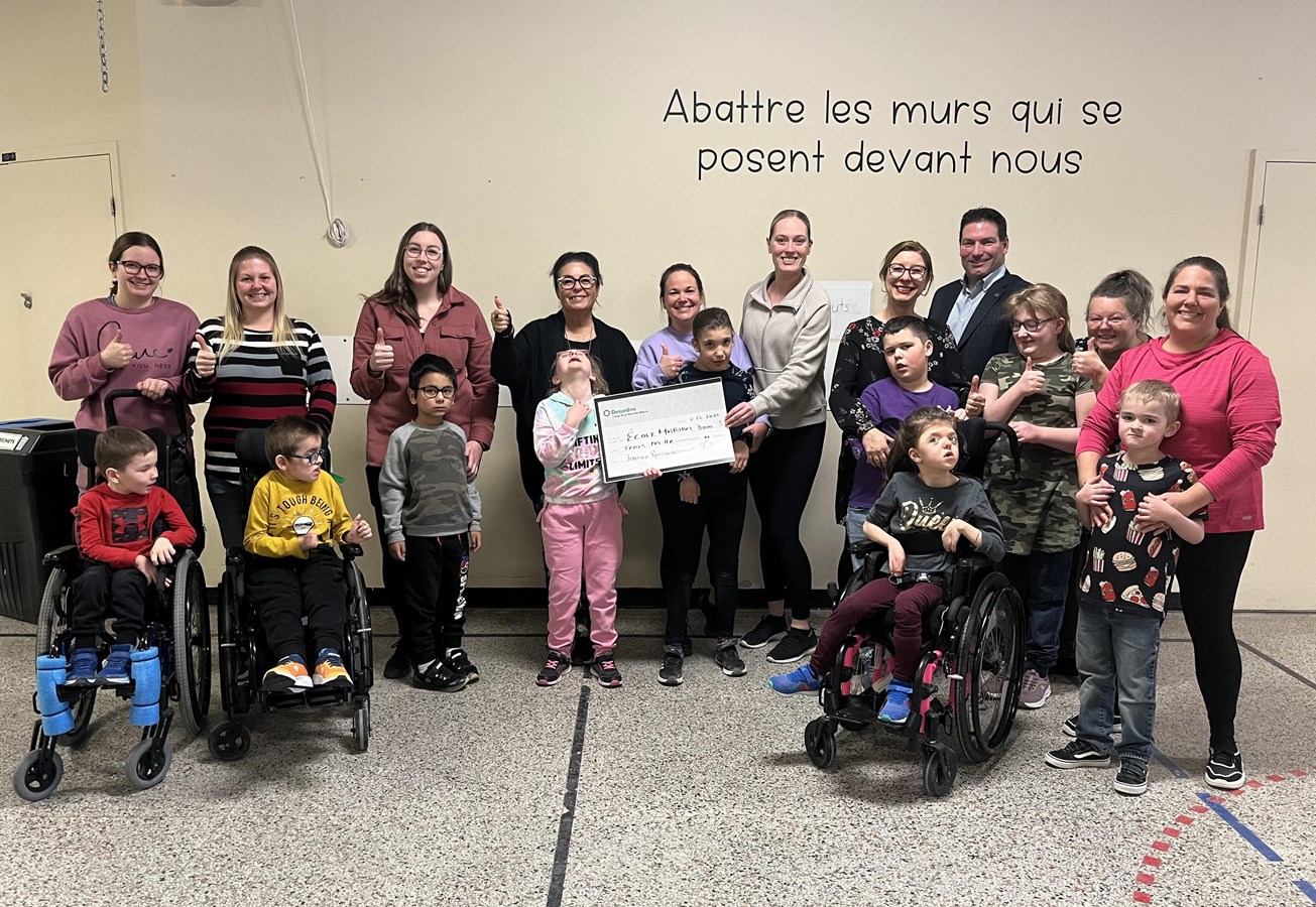 Deux écoles de la Nouvelle-Beauce reçoivent 3 000$ de la Fondation Desjardins