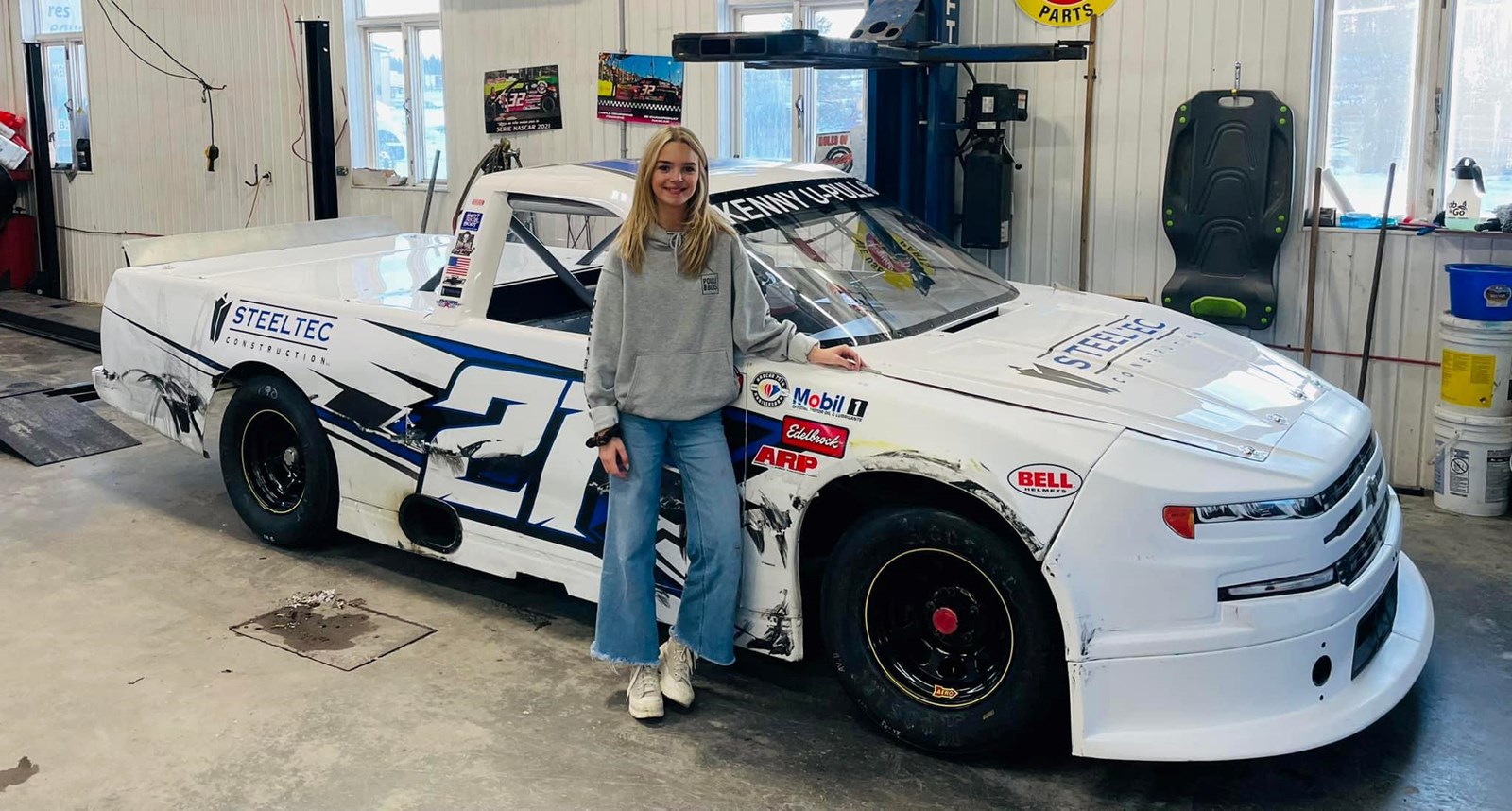 Chloé Grondin courra désormais en Nascar truck