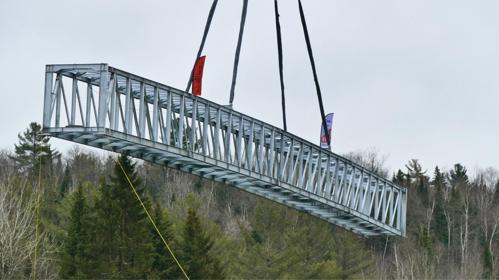 La passerelle lors de la levée