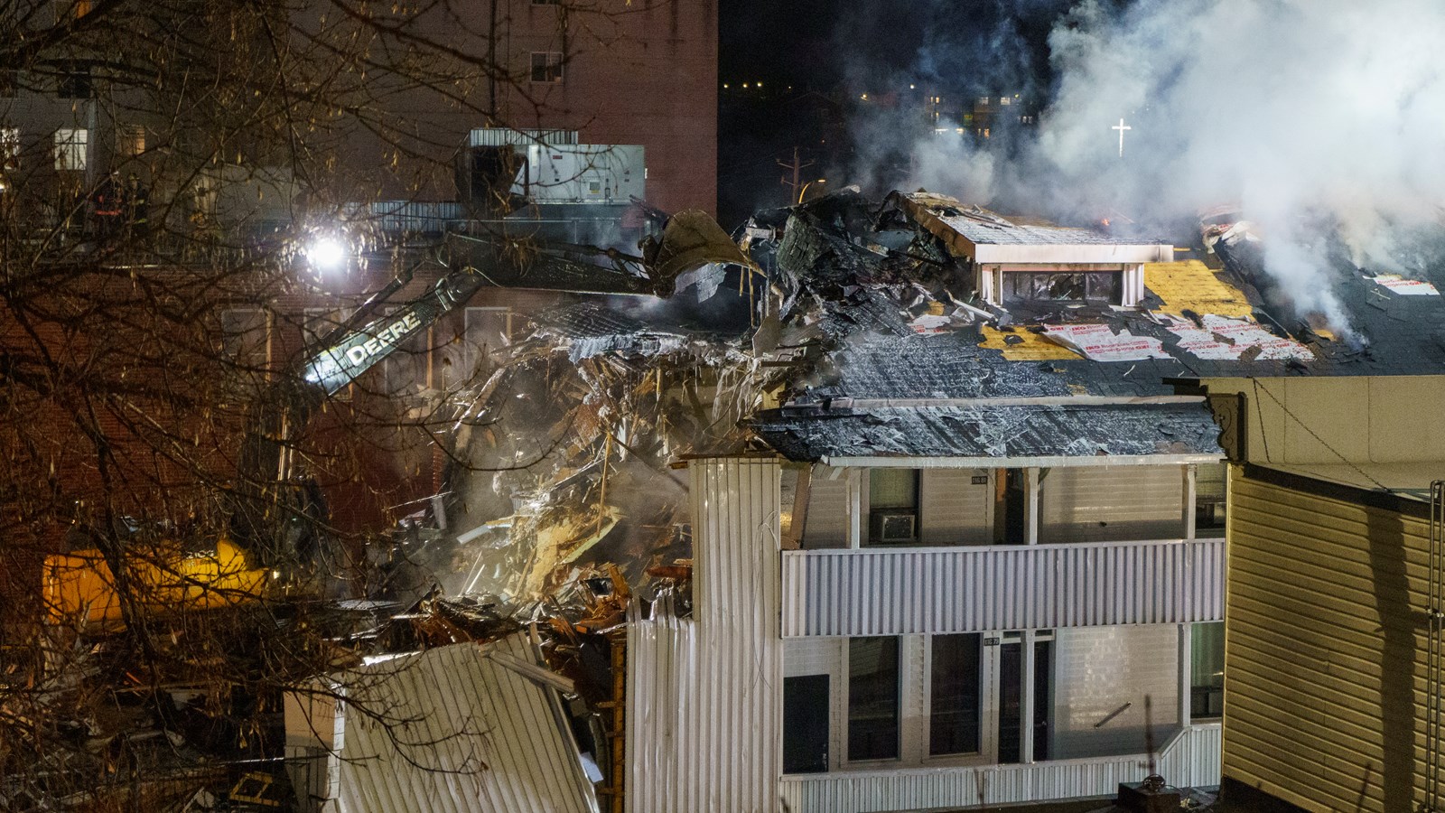 Incendie sur la 1re avenue : retour sur une nuit difficile