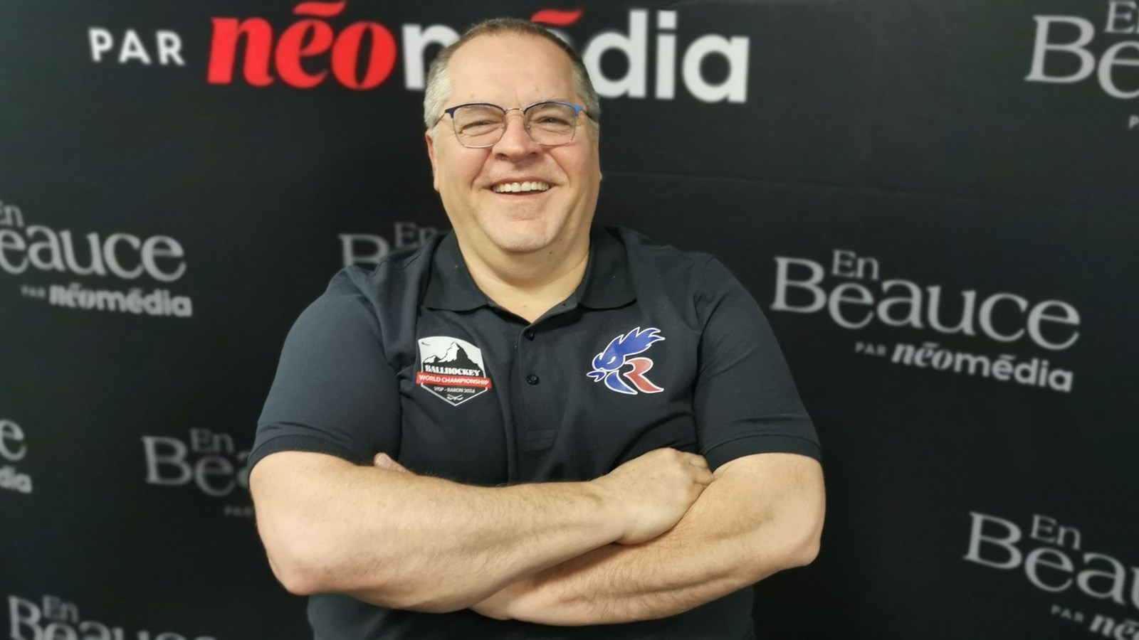 Hockey-balle: Pierre Poulin derrière le banc de l'équipe de France