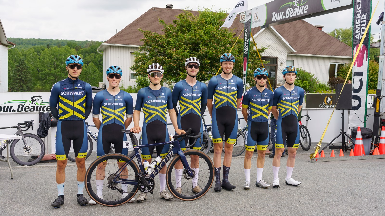 Les 21 équipes du Tour de Beauce se sont élancées ce matin