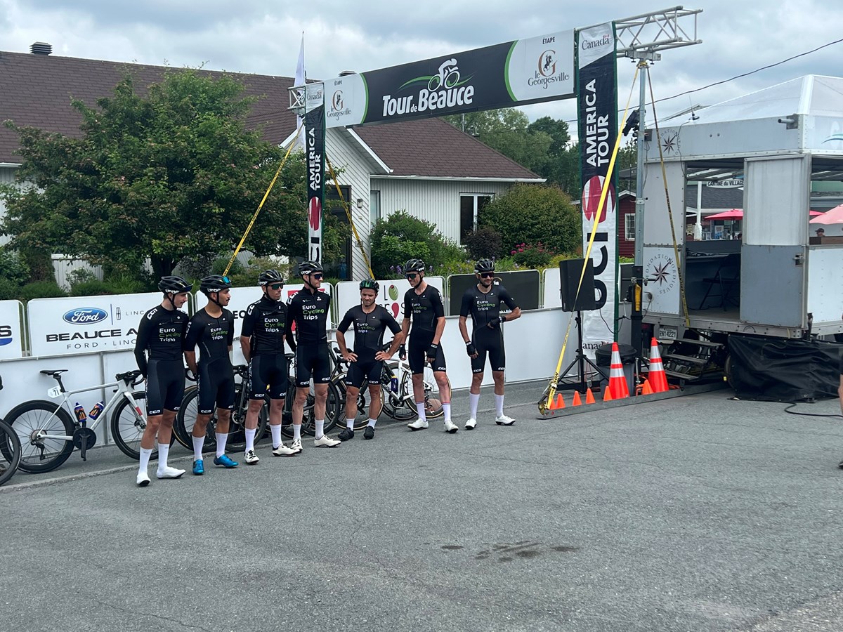 Les 21 équipes du Tour de Beauce se sont élancées ce matin