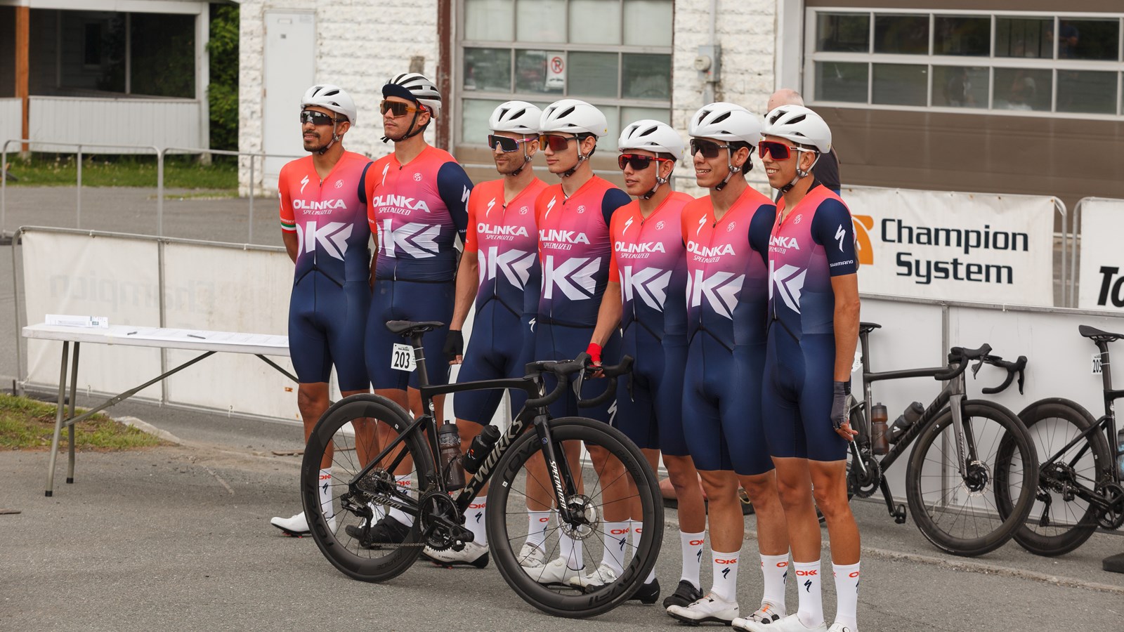 Les 21 équipes du Tour de Beauce se sont élancées ce matin