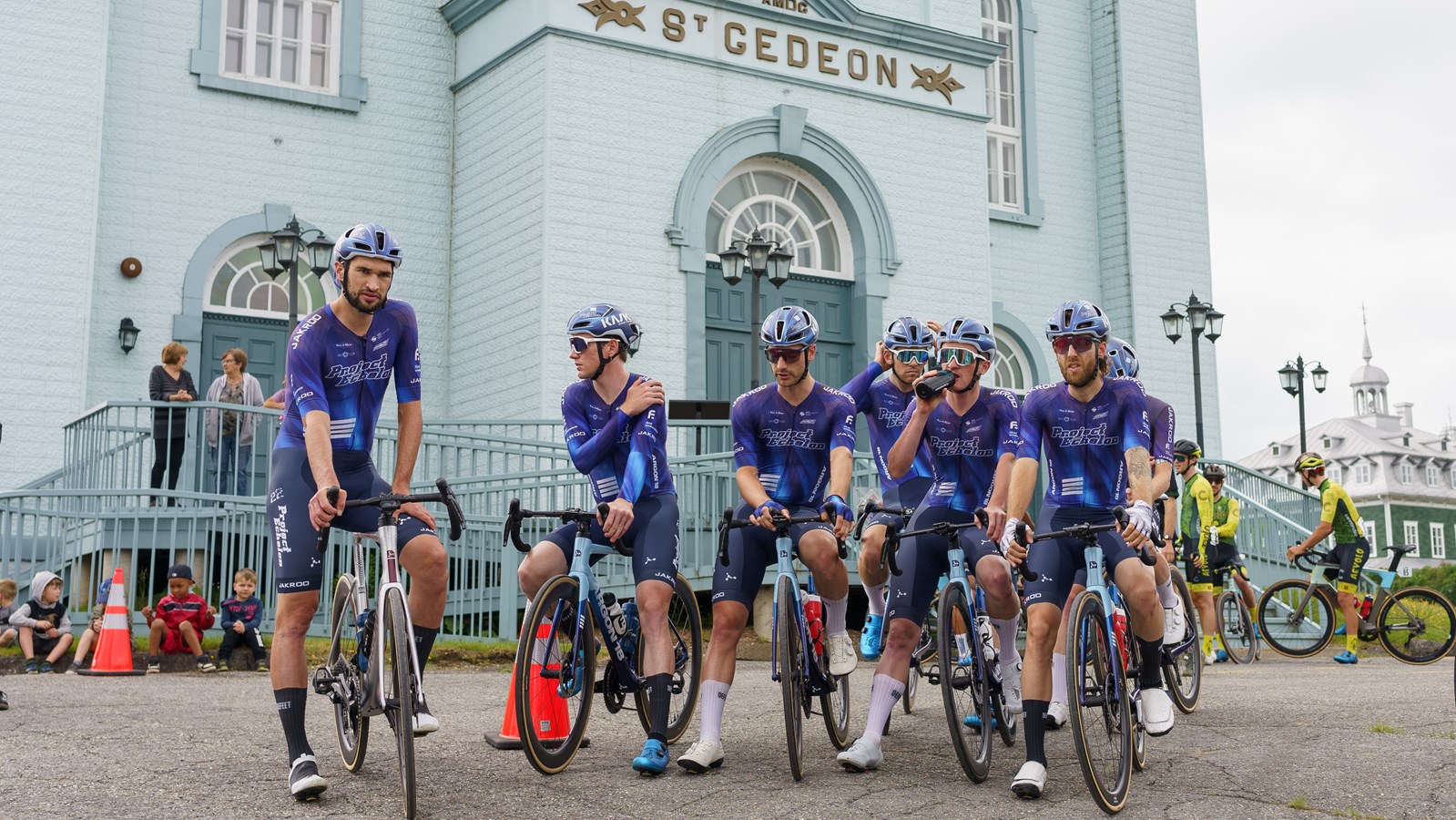 Les 21 équipes du Tour de Beauce se sont élancées ce matin