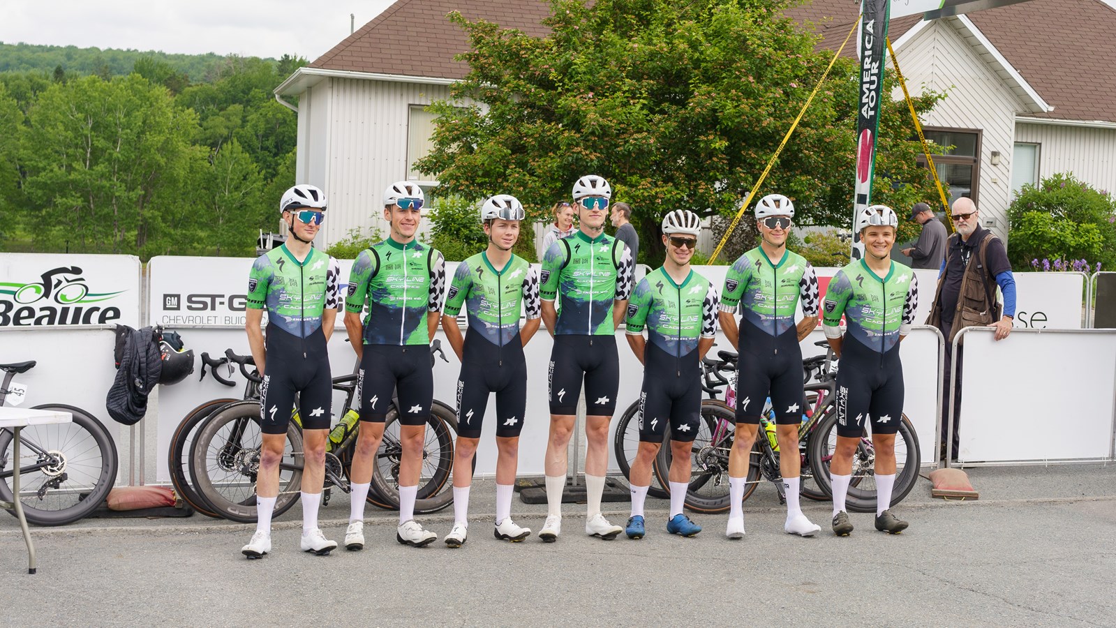 Les 21 équipes du Tour de Beauce se sont élancées ce matin